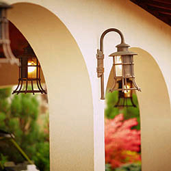 LUXURY EXTERIOR LIGHTS