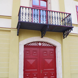 A copy of a historical railing in a historical house from the 16th century