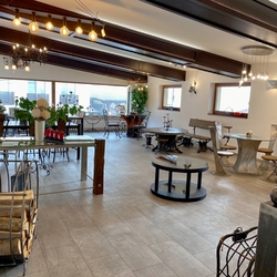 SHOWROOM UKOVMI 