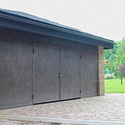 Kované dvere - exteriérové plné plechové dvere v historickom štýle