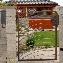 A modern gate - Design - A wrought iron gate