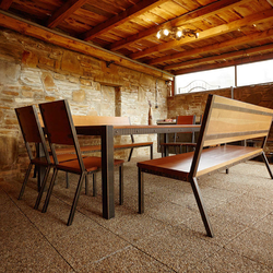 Moderné kované sedenie do altánku - kovaný záhradný nábytok 